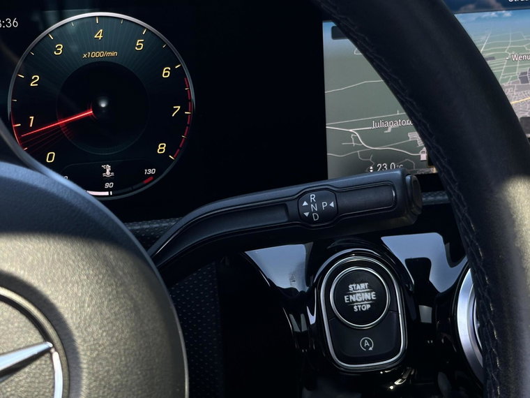 Vehicle Image 33
