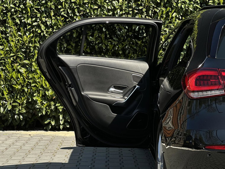 Vehicle Image 45