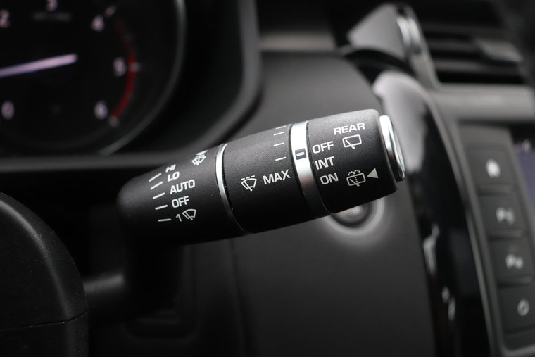 Vehicle Image 35