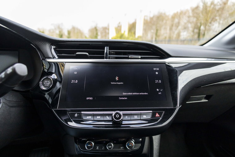 Vehicle Image 30