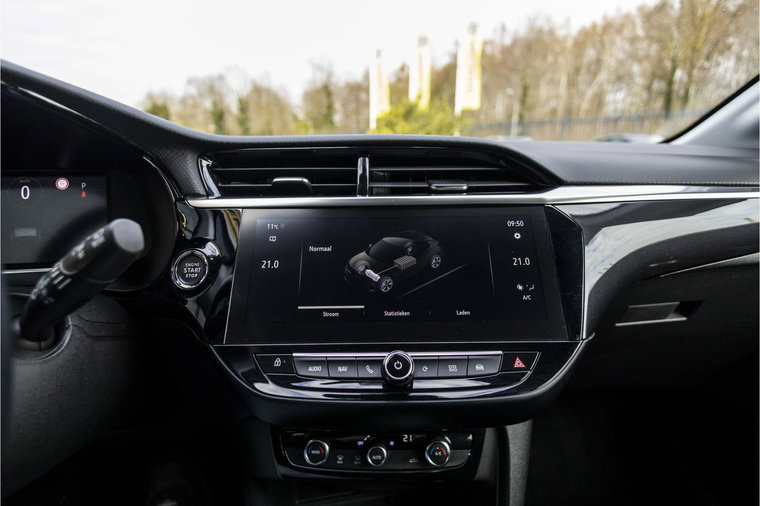 Vehicle Image 35