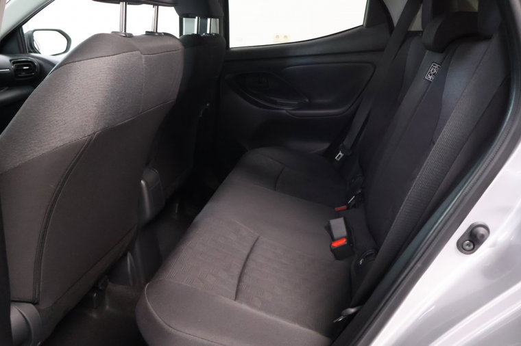 Vehicle Image 11
