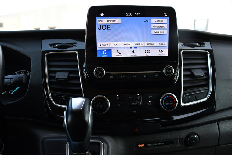 Vehicle Image 19