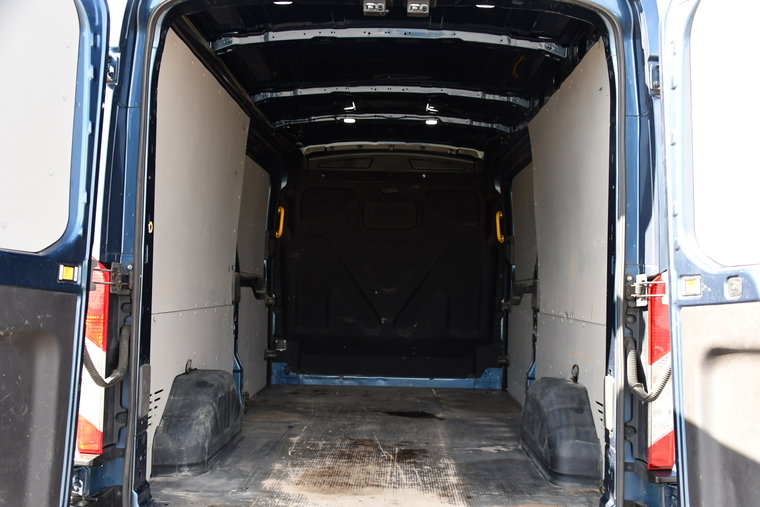 Vehicle Image 36