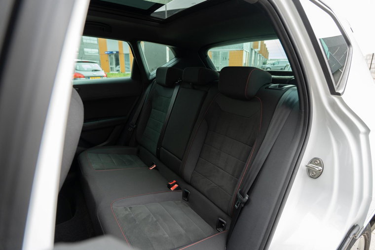 Vehicle Image 37