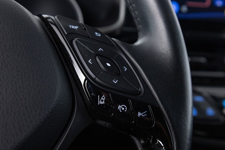 Vehicle Image 21