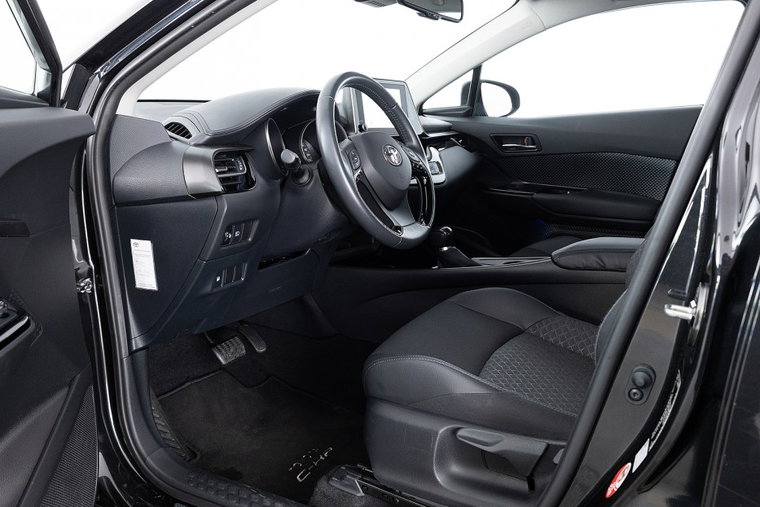 Vehicle Image 11