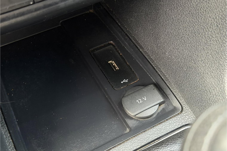 Vehicle Image 26