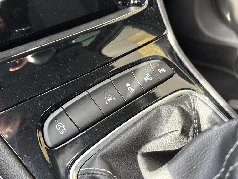 Vehicle Image 33