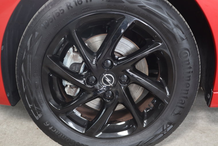 Vehicle Image 19
