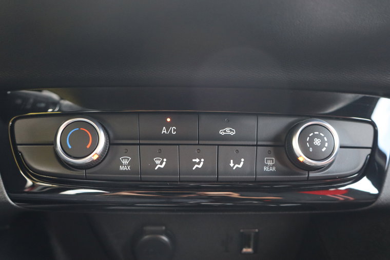 Vehicle Image 24