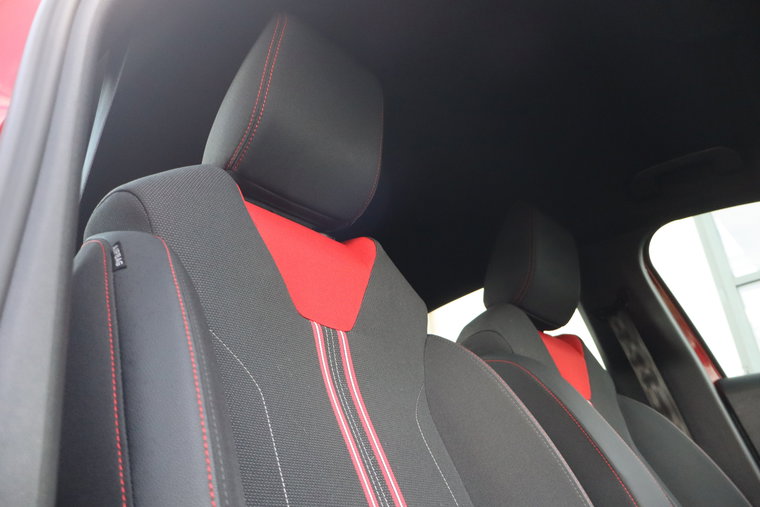 Vehicle Image 30