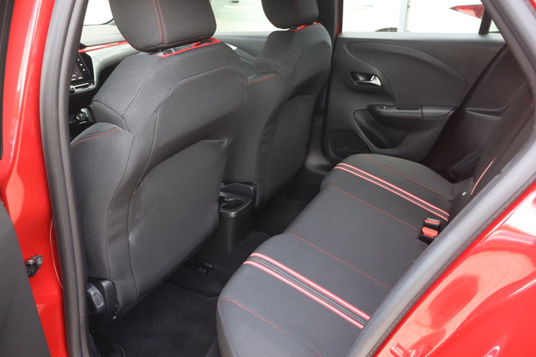 Vehicle Image 33