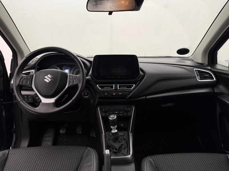 Vehicle Image 12