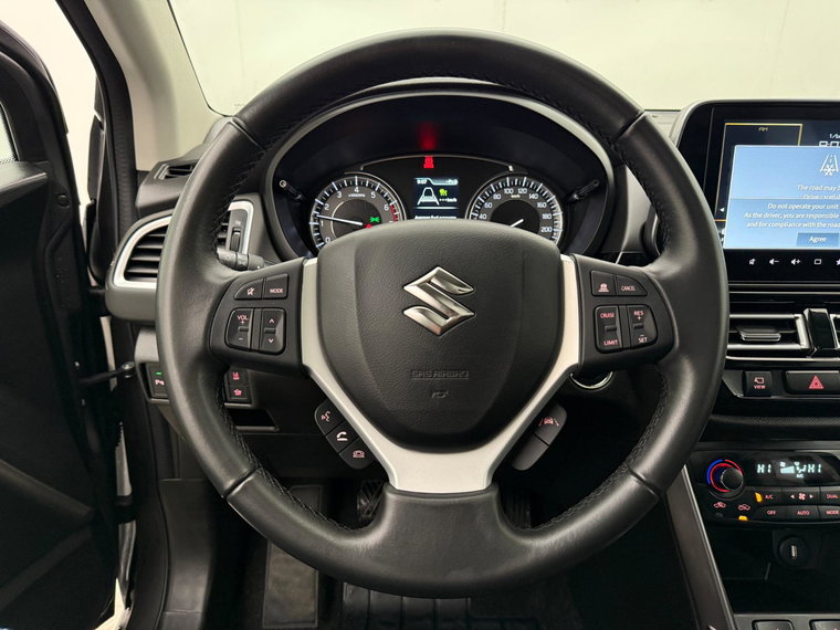 Vehicle Image 16