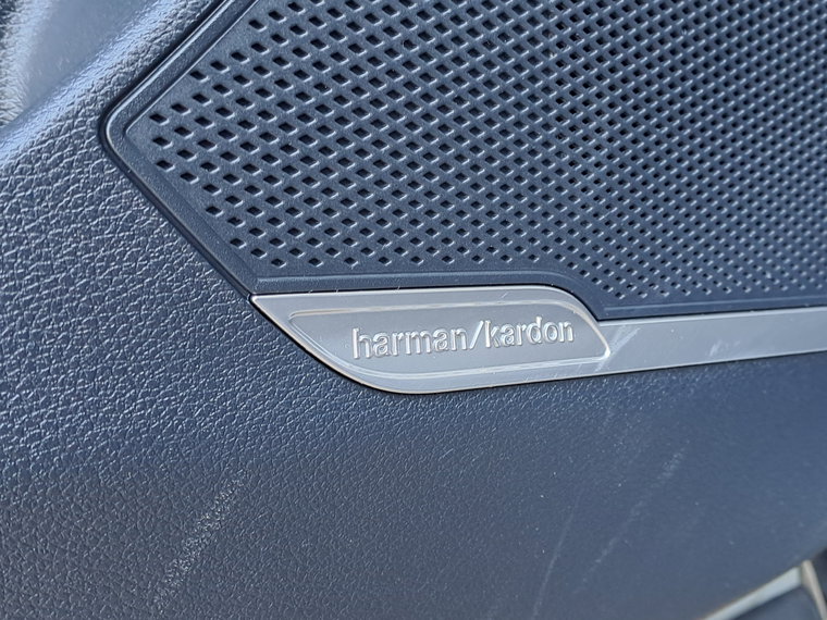 Vehicle Image 27