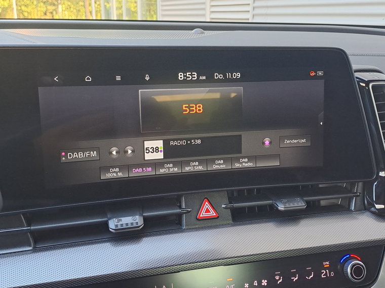 Vehicle Image 52