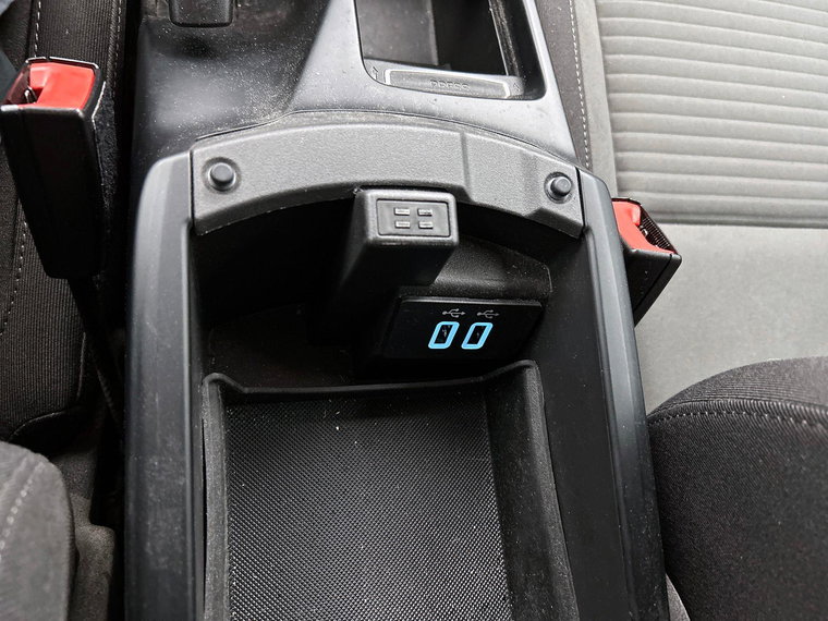 Vehicle Image 37