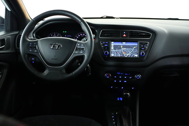 Vehicle Image 14