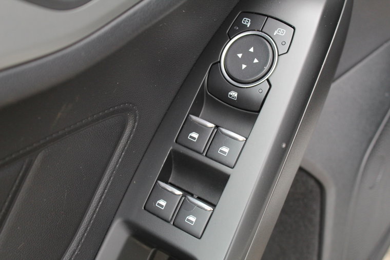 Vehicle Image 22
