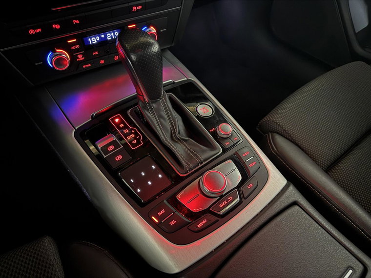 Vehicle Image 45