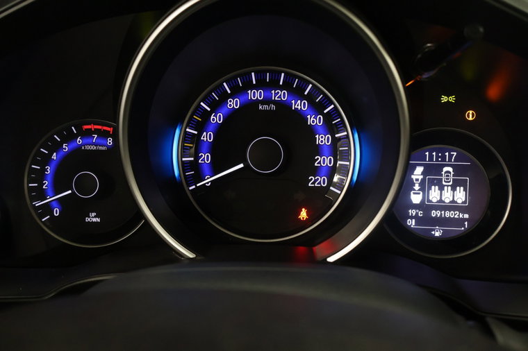 Vehicle Image 21