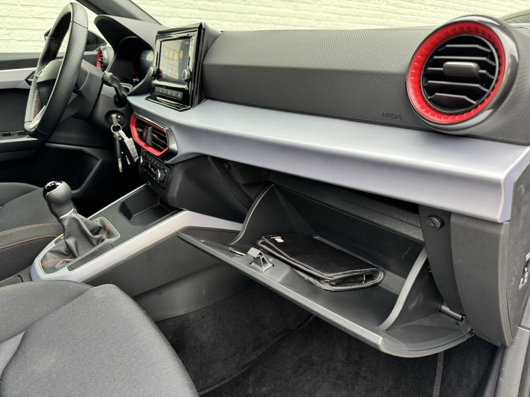 Vehicle Image 31