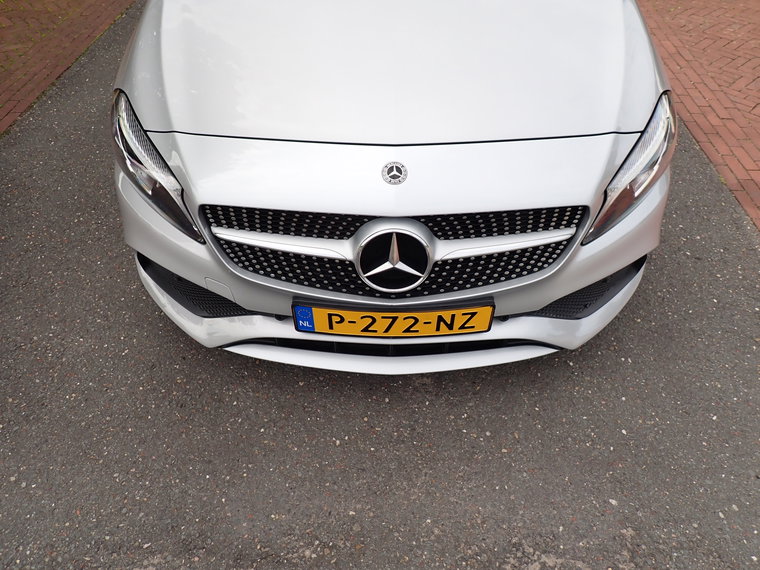 Vehicle Image 24