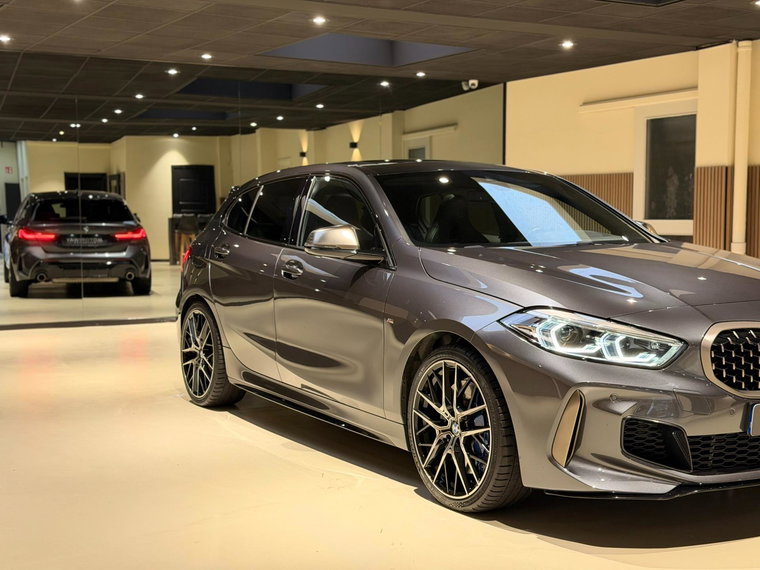 Vehicle Image 20
