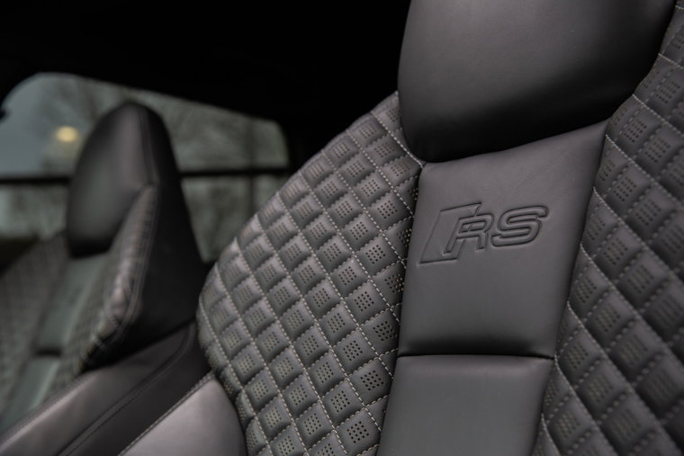 Vehicle Image 28
