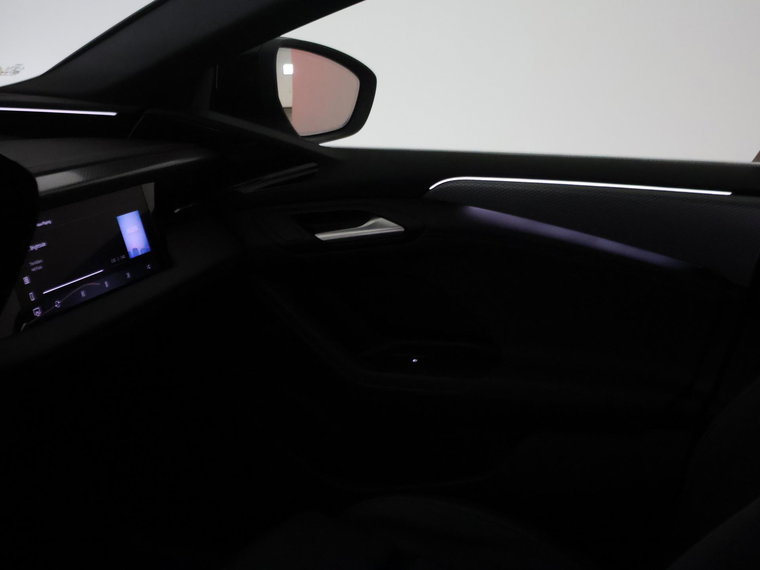 Vehicle Image 39
