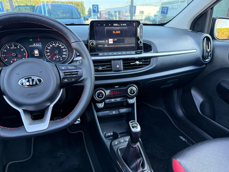 Vehicle Image 14