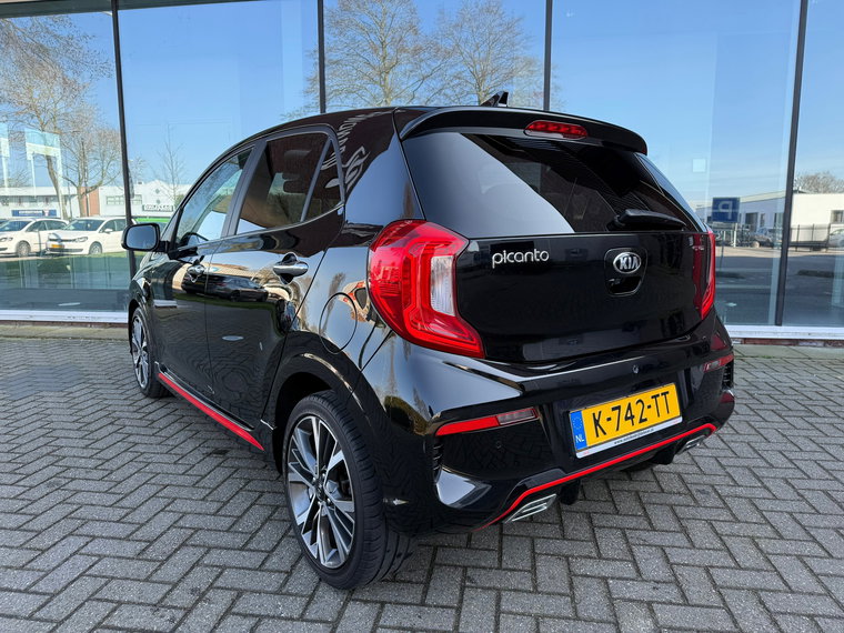 Vehicle Image 32