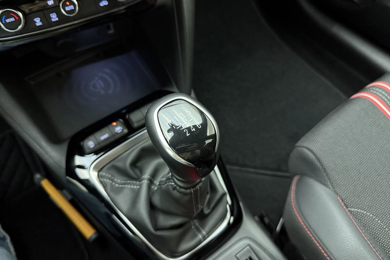 Vehicle Image 22