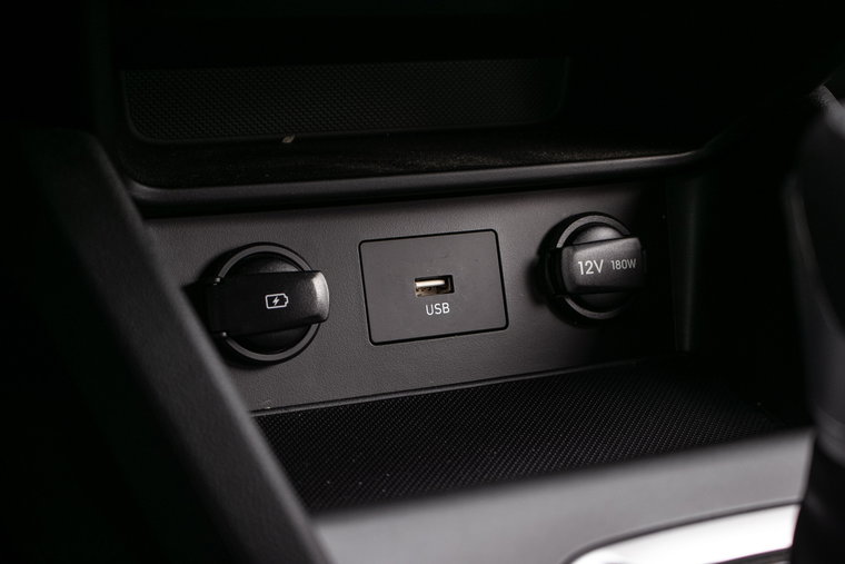 Vehicle Image 23