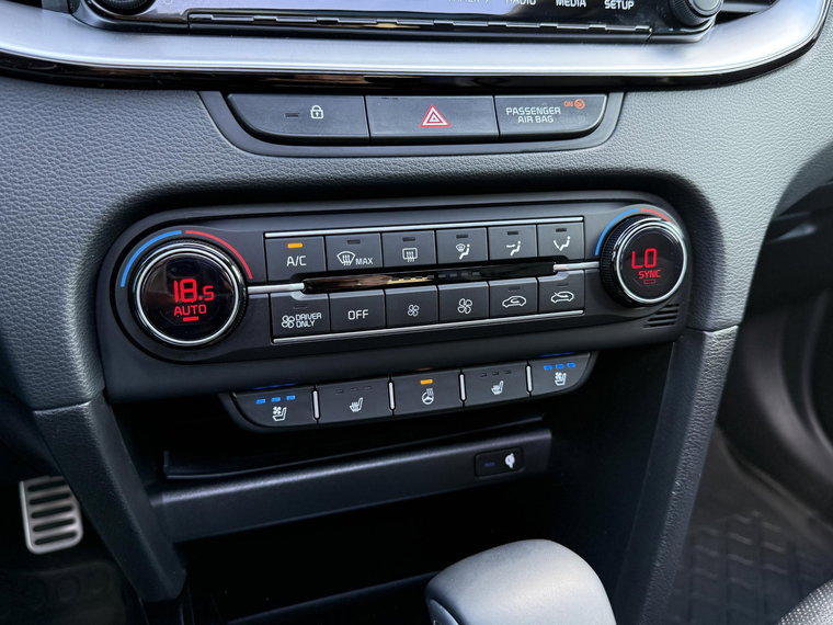 Vehicle Image 33