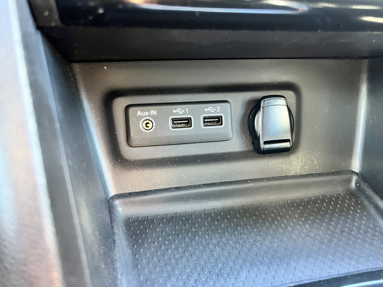 Vehicle Image 26