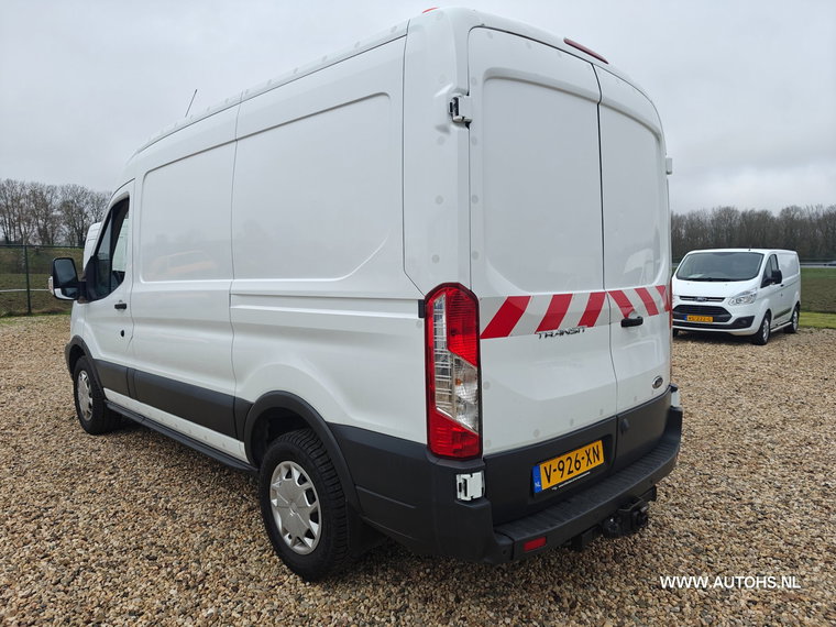 Vehicle Image 23