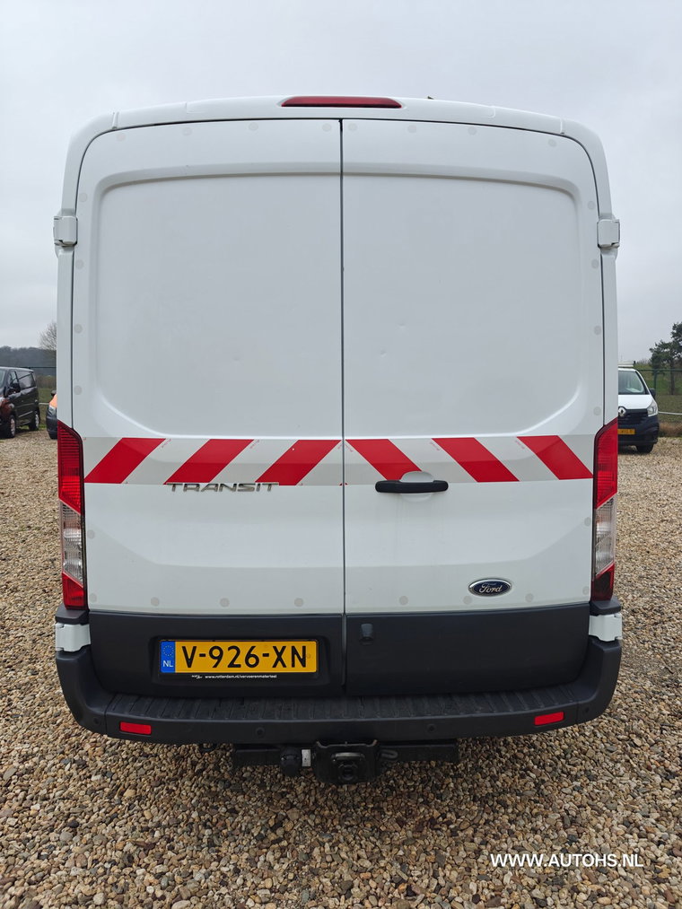 Vehicle Image 24