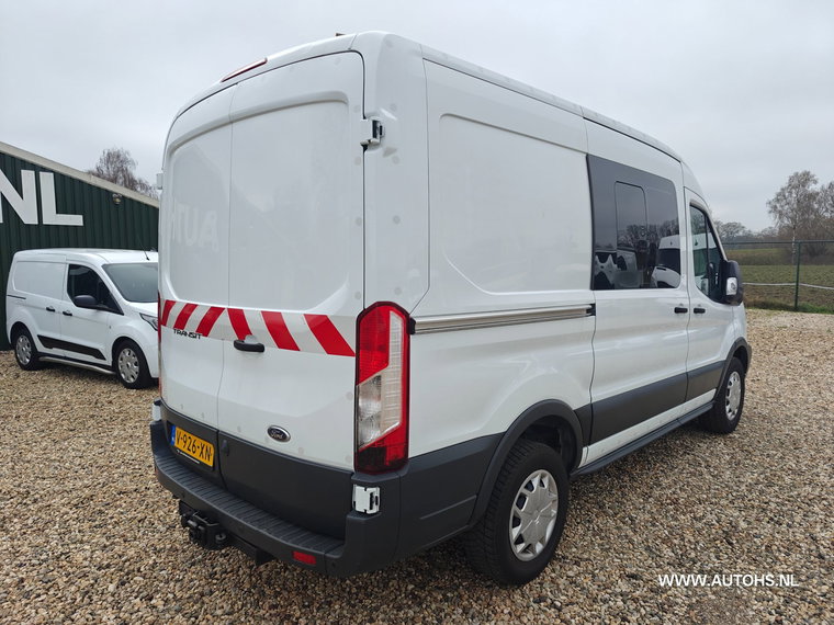 Vehicle Image 26