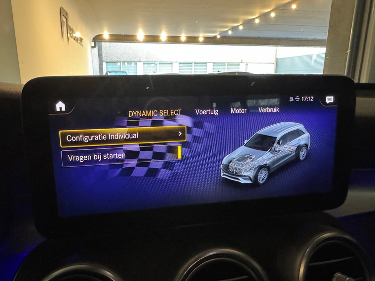 Vehicle Image 37