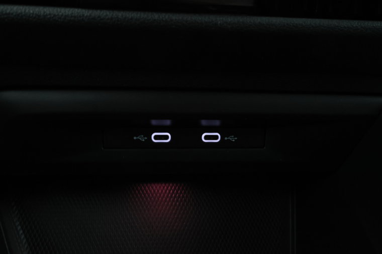 Vehicle Image 27