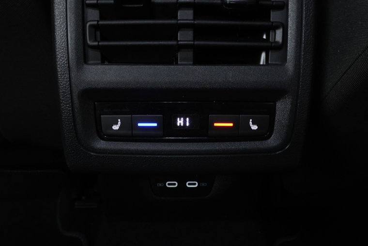 Vehicle Image 33