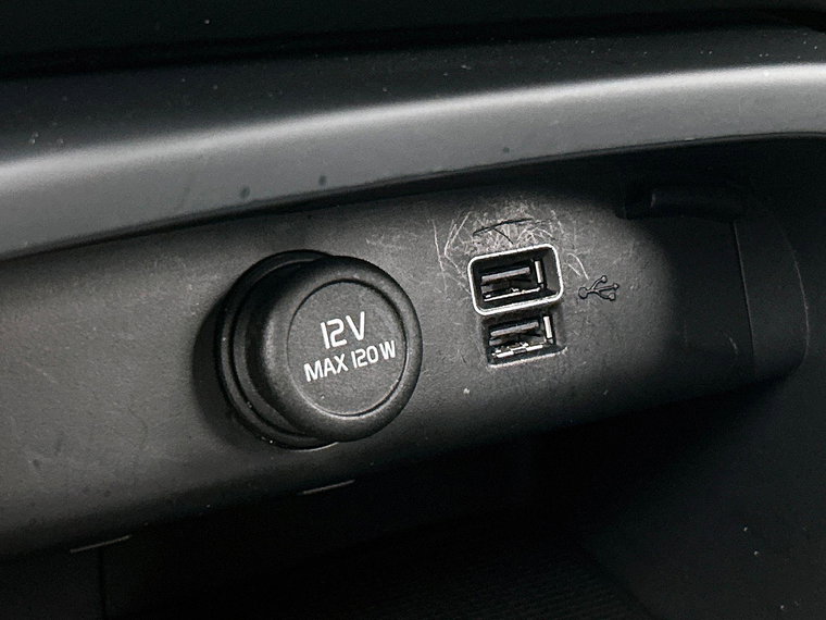 Vehicle Image 24