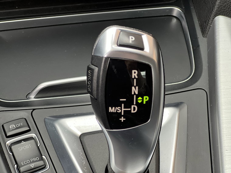 Vehicle Image 28