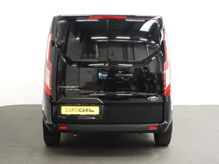 Vehicle Image 32