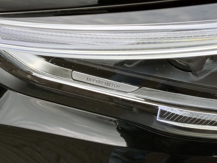 Vehicle Image 37