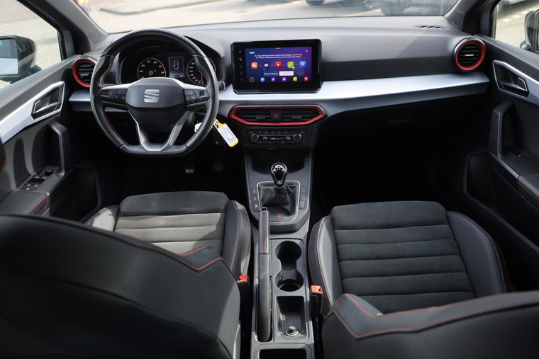 Vehicle Image 21