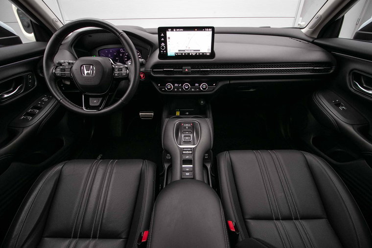Vehicle Image 16