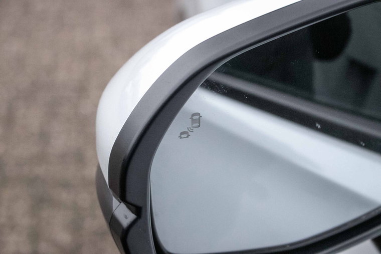 Vehicle Image 37